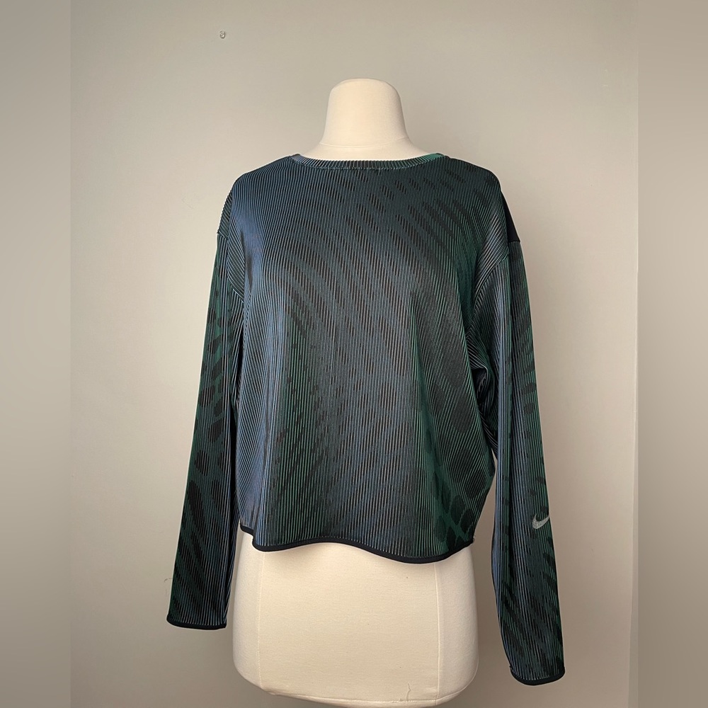 Nike dry fit running top